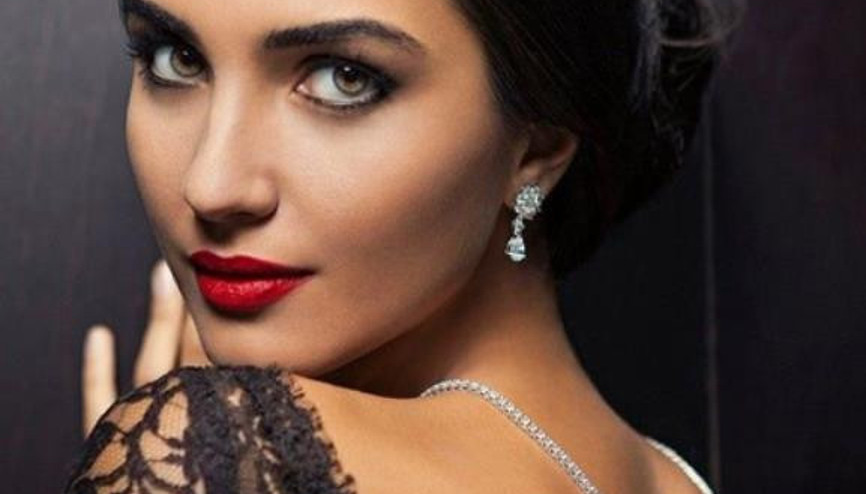 Dünyaya Adını Duyurmuş Türk Ünlüler