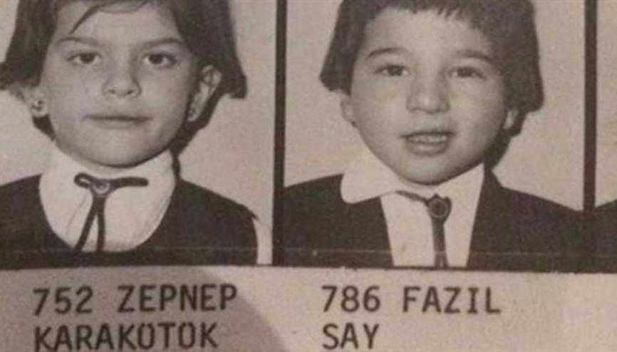 Ünlülerin Okul Yıllıkları