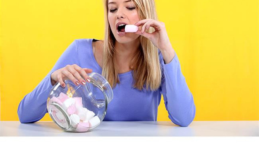 Çok Fazla Şeker Tükettiğinize Dair 5 Belirti