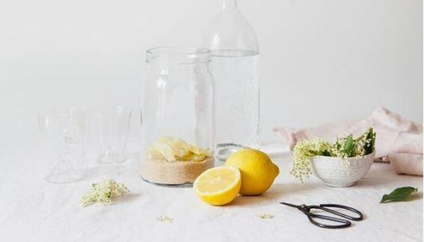 Limonlu Su İçmenin 12 Faydası...