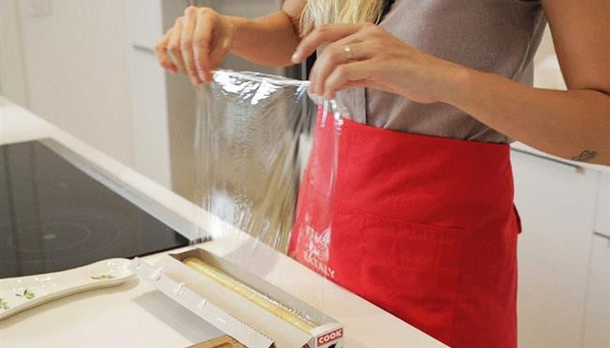 Burnunuza Streç Film Sararsanız...