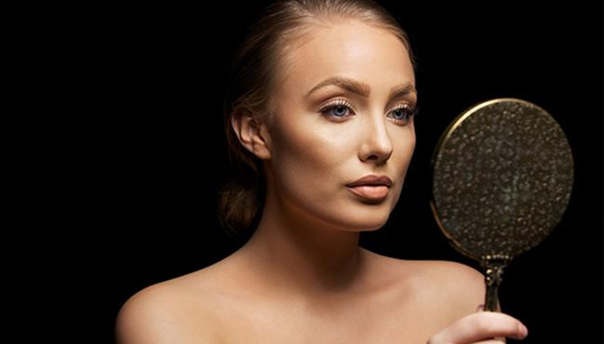 Hayatınızı Kolaylaştıracak 10 Makyaj Hilesi