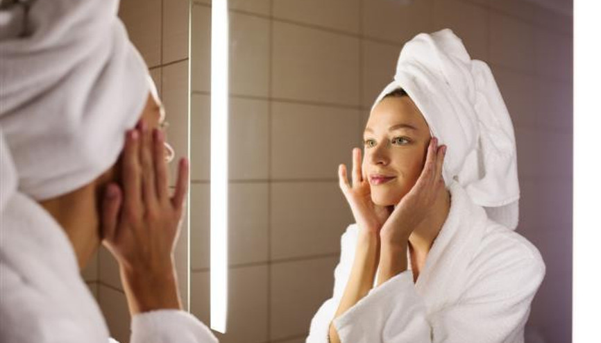 Cildi Hızla Yaşlandıran 10 Alışkanlık