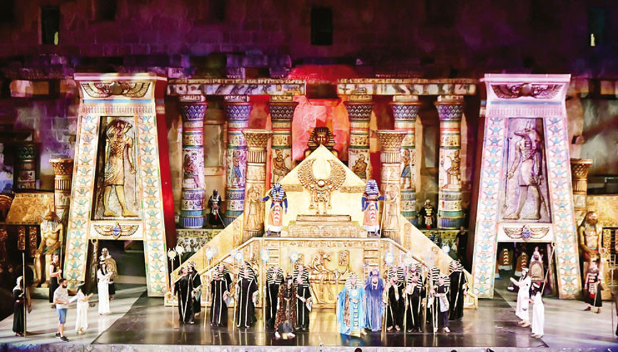 ‘Aida’ Aspendos’ta