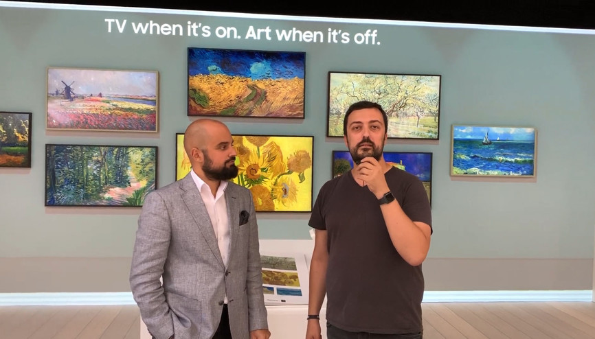 Samsungtan odanın şeklini alan televizyon