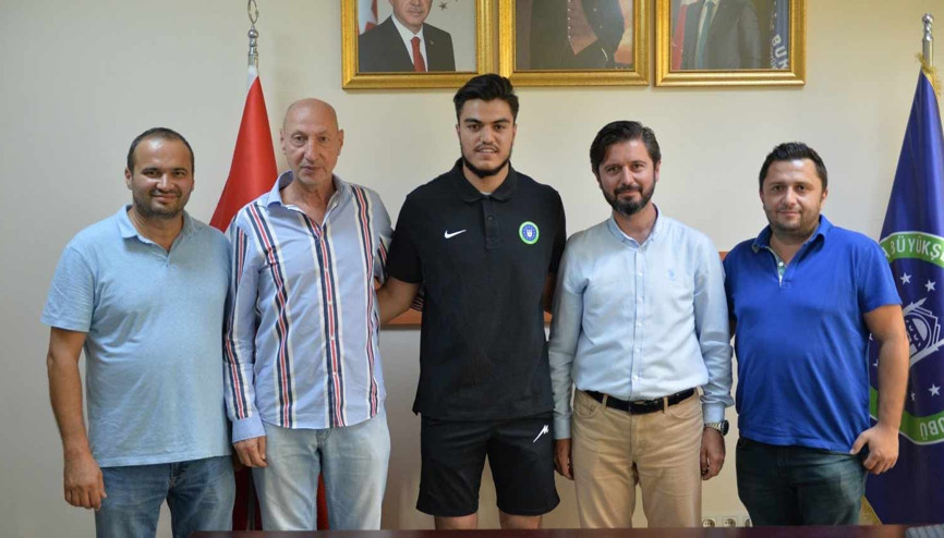 Bursa Büyükşehir Belediyesporda imza töreni