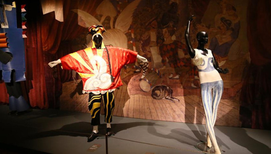 Picassonun eserleri İzmirde