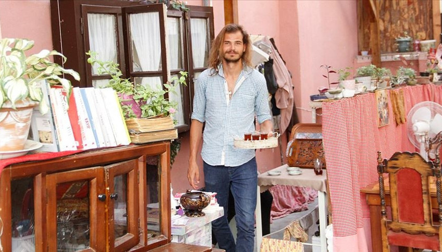 İyi insan olmanın ipuçlarını bulmak için dünya turuna çıktı