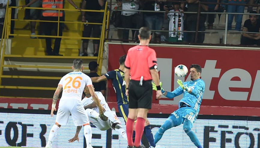 IFAB yetkilisi resmen açıkladı Alanyaspor - Fenerbahçe maçı tekrar mı oynanacak