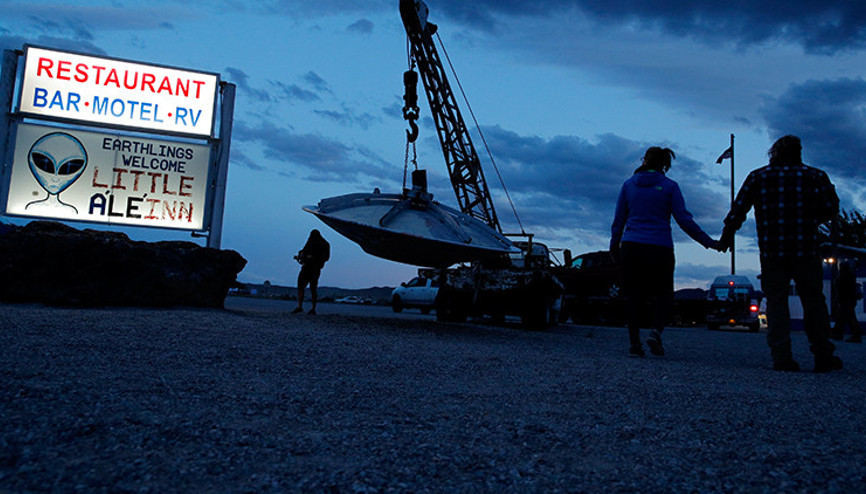 ABDde askeri üssü basacaklar... Binlerce kişinin ölümünü canlı izlemek istemiyorum ABDde askeri üssü basacaklar... Binlerce kişinin ölümünü canlı izlemek istemiyorum