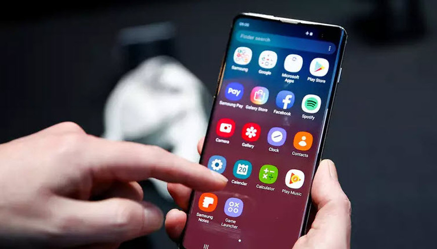 Samsung telefon sahiplerine Android 10 güncellemesi uyarısı