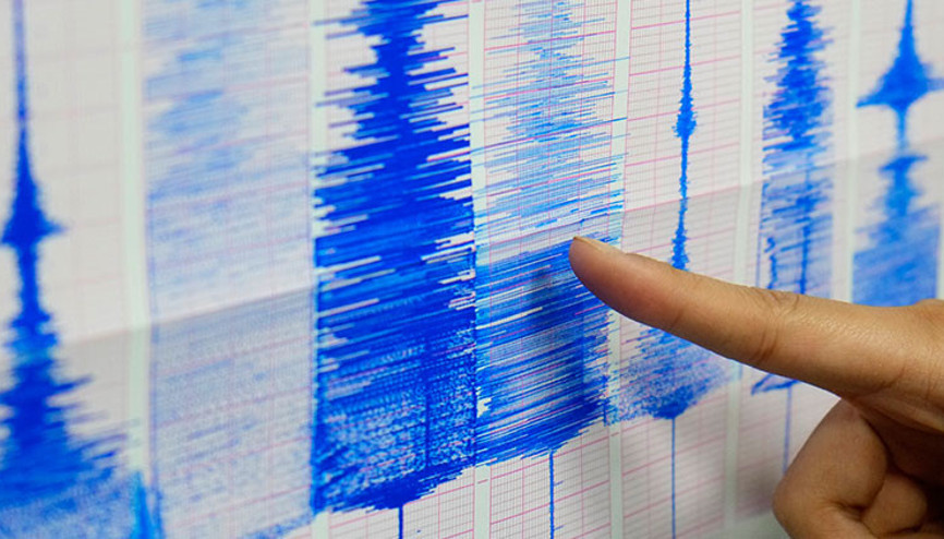 Endonezyada 6,4 büyüklüğünde deprem