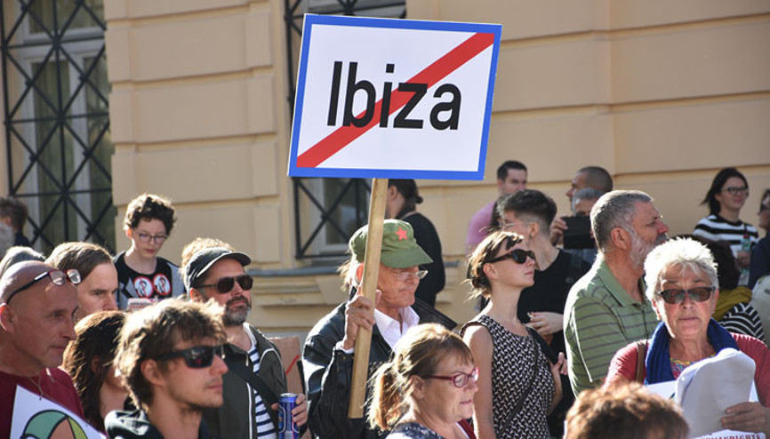 Avusturya’da aşırı sağ karşıtı gösteri