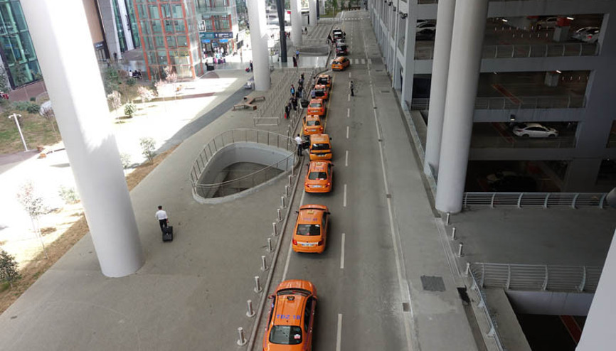 İstanbul Havalimanı taksicilerine eğitim