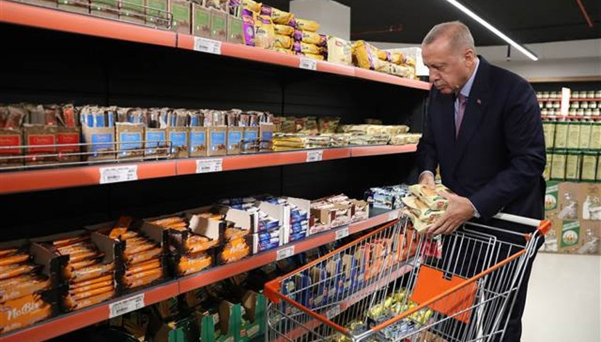 Cumhurbaşkanı Erdoğan, Tarım Kredi Kooperatifi satış mağazasından alışveriş yaptı
