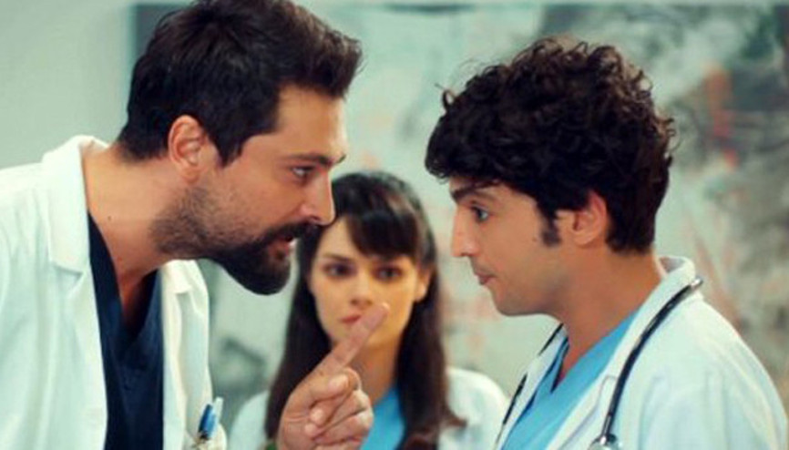 Survivor yarışmacısı Mucize Doktorun kadrosuna dahil oldu
