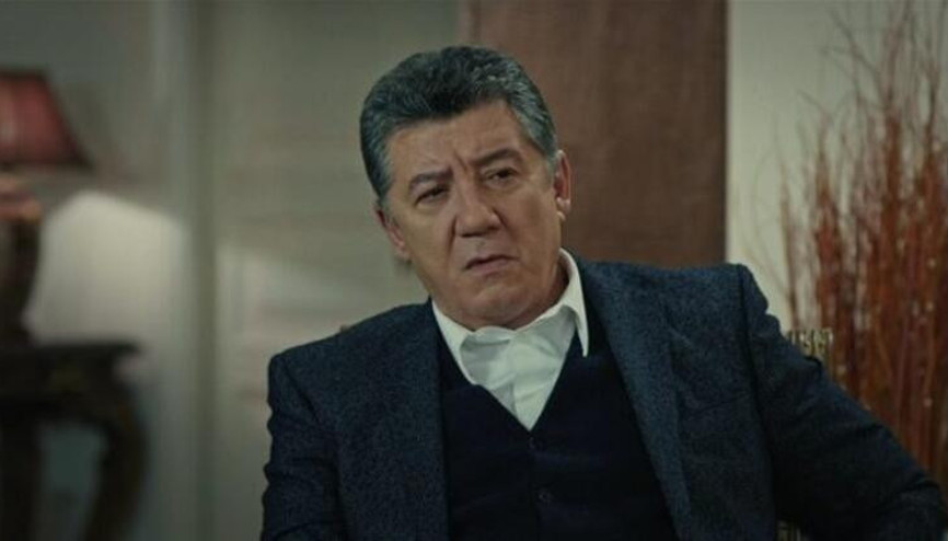 Ünlü oyuncu Tarık Ünlüoğlu hayatını kaybetti