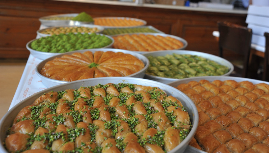 Yunan gazetecilerden Antep baklavasına övgü