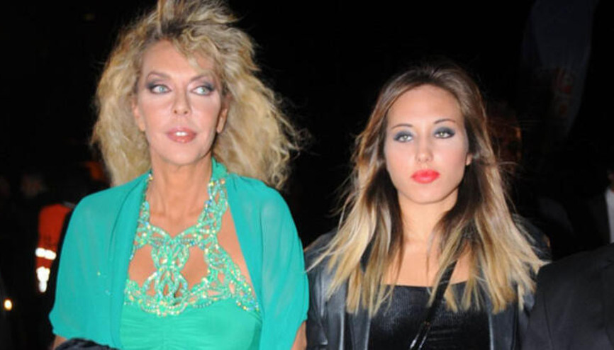 Ahu Tuğba kimdir, kızı kim