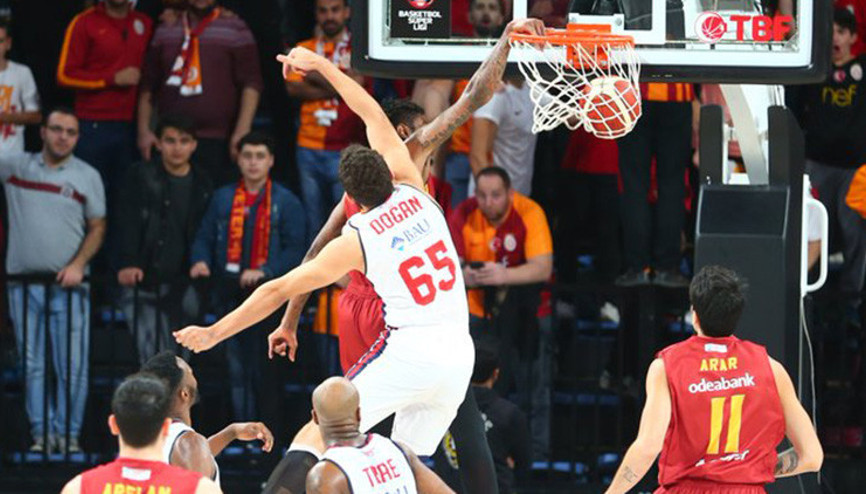 Galatasaray, potada ilk galibiyetini aldı