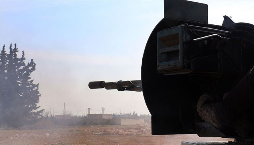 Tel Rıfattaki YPG/PKKlı teröristlerden ÖSO mevzilerine saldırı