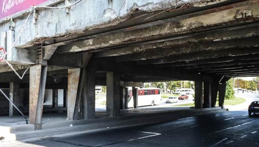 Unkapanı Köprüsü alt geçidinde korkutan görüntü