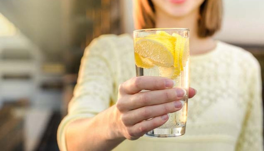 Limonlu Su İçmek İçin 8 Neden