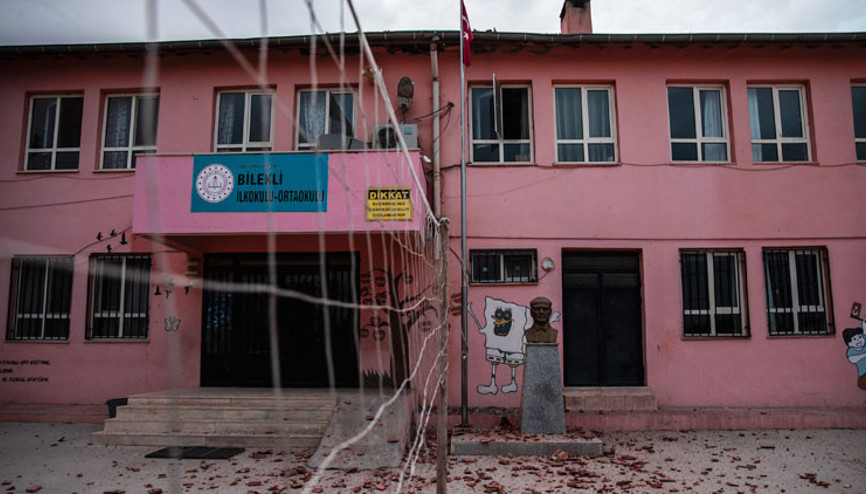 Yine sivilleri hedef aldılar