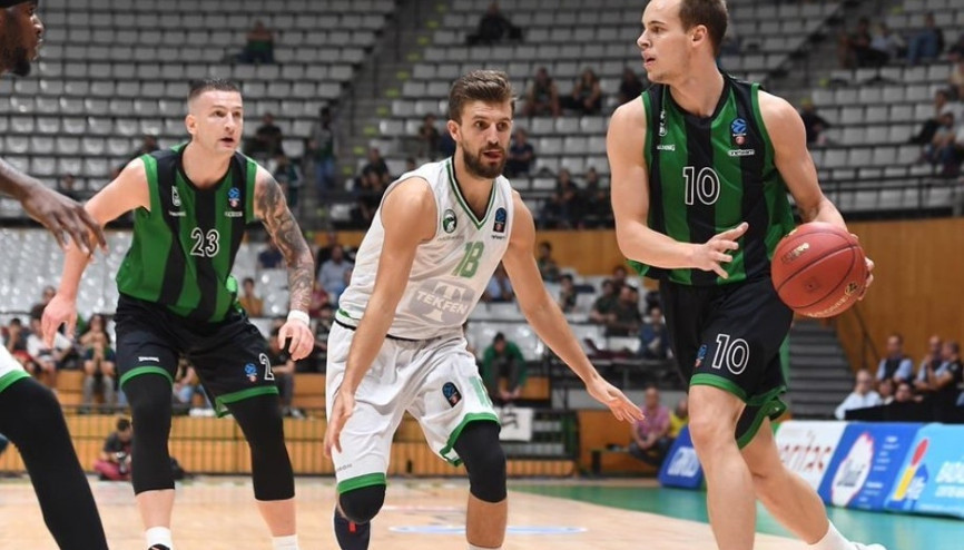 Darüşşafaka Tekfen son saniyede kaybetti