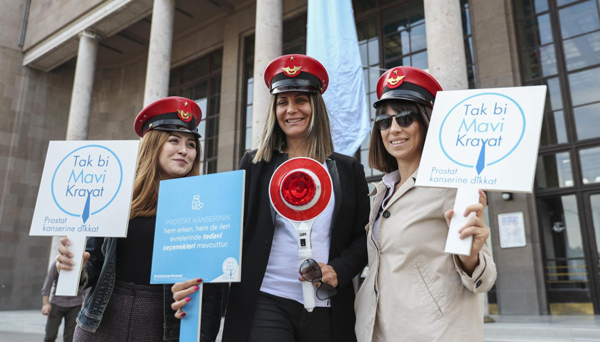 Ankara Garına dev kravat