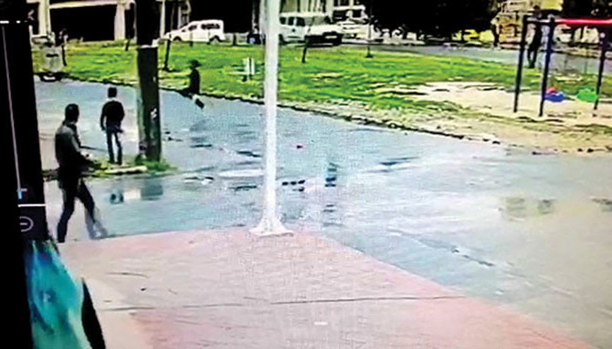 Havalı tüfekli canavar... Parktaki 9 çocuğu vurdu