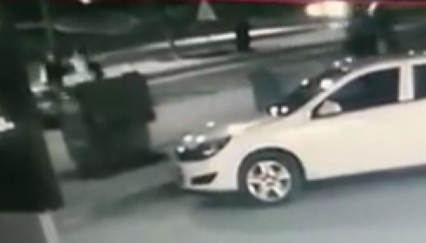 Üniversiteli 2 kızın hayatını kaybettiği kaza kamerada