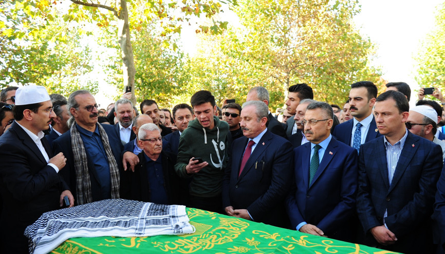 Nuri Pakdil, son yolculuğuna uğurlandı