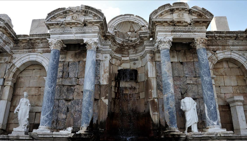 Hadi ipucu: Antik Yunan’da evlilik teklifi hangi meyveyle yapılıyordu