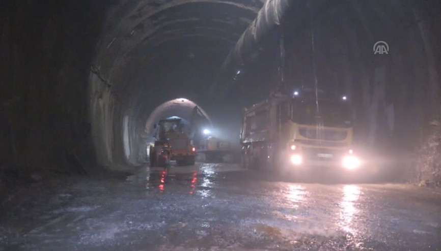 Yeni Zigana Tünelinde ışığa 11 kilometre kaldı