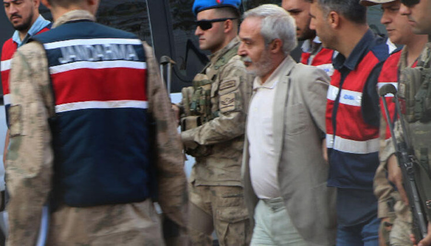 Eski Diyarbakır Büyükşehir Belediye Başkanı Mızraklı tutuklandı Eski Diyarbakır Büyükşehir Belediye Başkanı Mızraklı tutuklandı