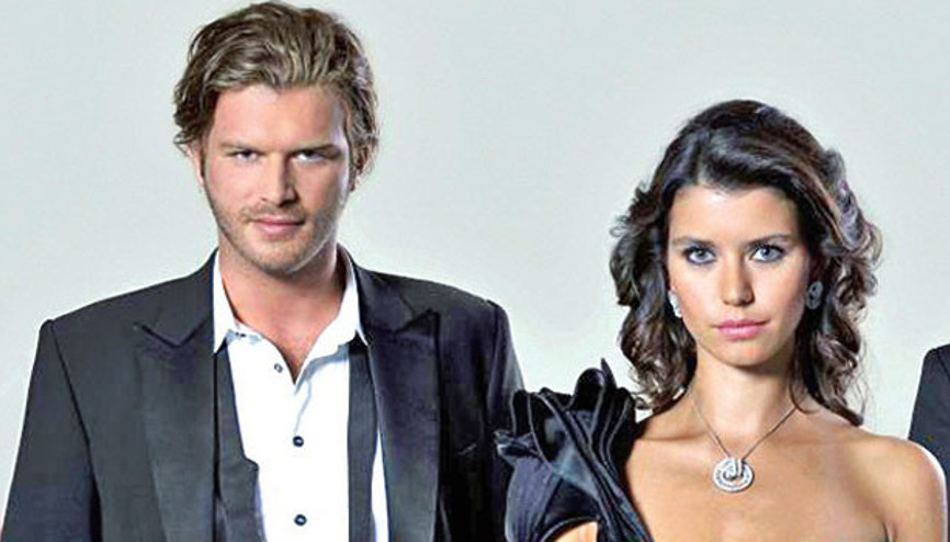 Beren Saat ile Kıvanç Tatlıtuğunun yeni projesi beklemede