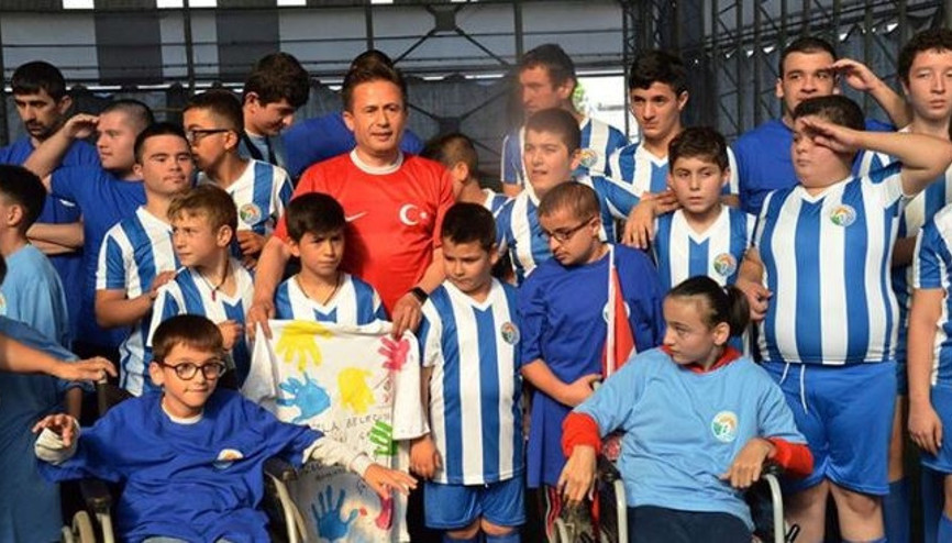 Tuzla Belediyesinden Engelsiz maç