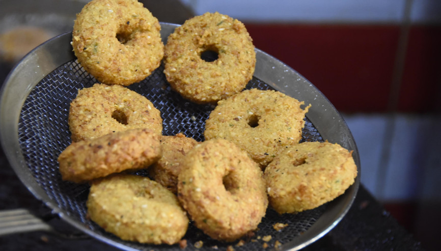 İzmirliler, mülteci esnafın yemeklerini sevdi