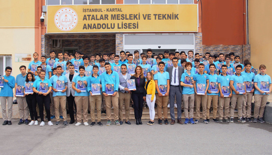 Meslek lisesi öğrencilerine kitap