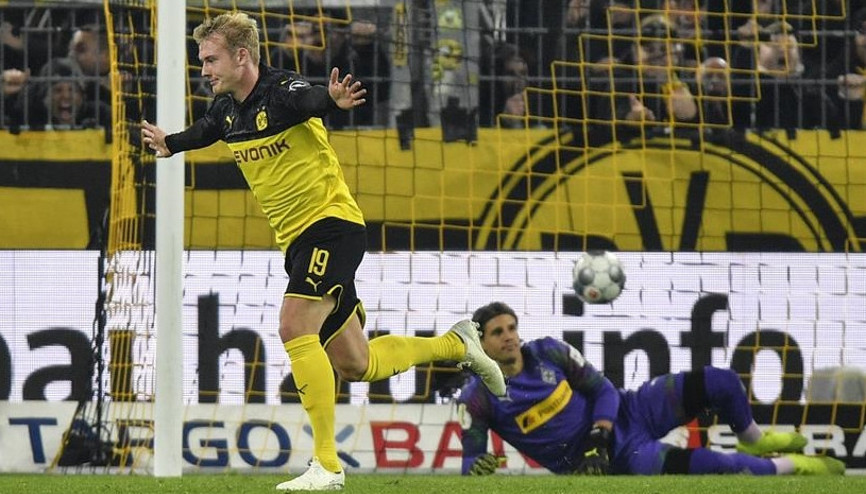 Dortmund geriden gelip kazandı MGladbach, Almanya Kupası dışında kaldı...