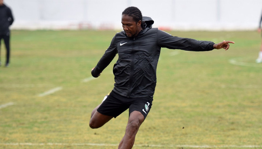 Denizlisporda Hugo Rodallega sevinci
