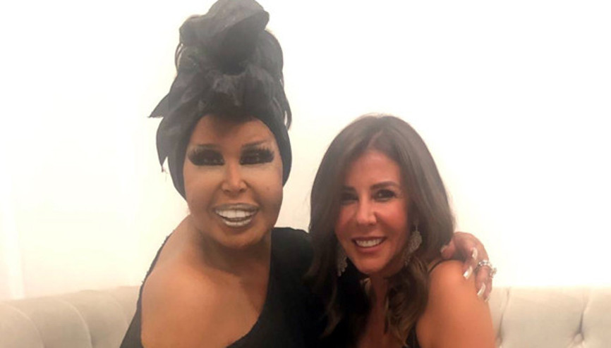 Bülent Ersoy kürkünü bağışladı