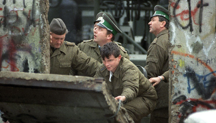 Yeni duvarları yıkalım