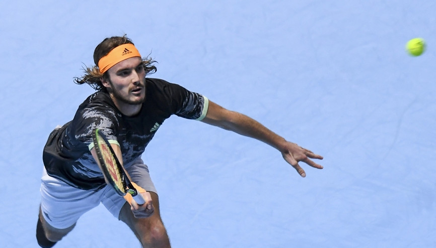 Tsitsipas, Medvedevi set vermeden yendi