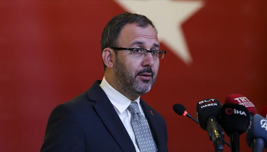 Bakan Kasapoğlu: Yarınki maçta inşallah EURO 2020nin anahtarını alacağız