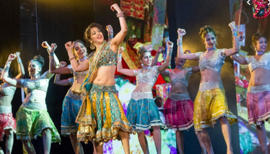 Bollywood renkleri İstanbul’da