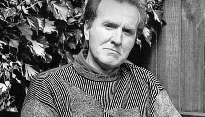 Necatigil Şiir Ödülü Şavkar Altınele