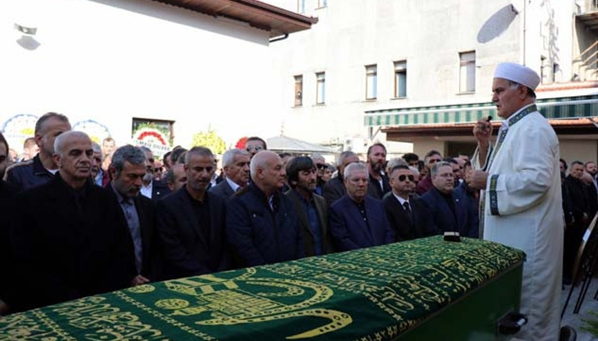 Oğuz Çetinin vefat eden babası Nihat Çetin son yolculuğuna uğurlandı