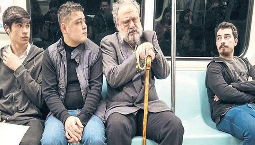 Metroda arya söyleyen Hakan Aysev: Ben de olsam korkardım